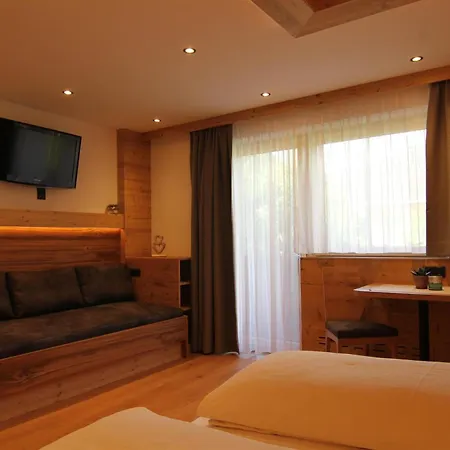 Gaestehaus Bliem Nocleg ze śniadaniem Mayrhofen