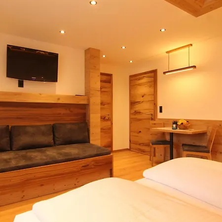 Gaestehaus Bliem 3* 메이른호픈