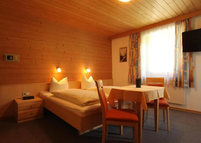 فندق مبيت وإفطار Gaestehaus Bliem