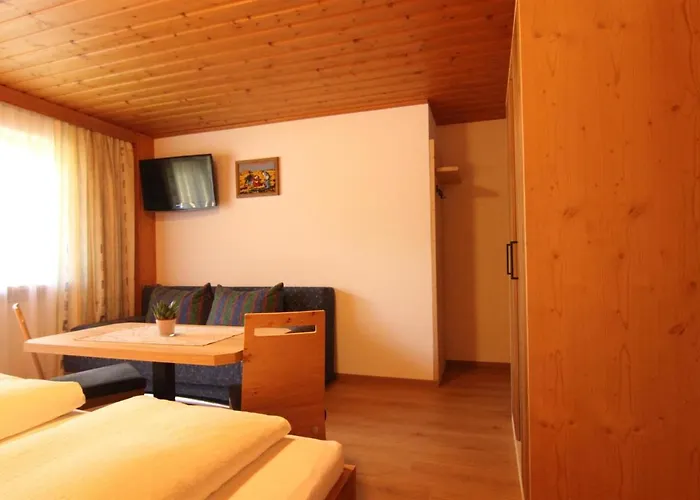 فندق مبيت وإفطار Gaestehaus Bliem