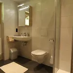 Gaestehaus Bliem 住宿加早餐酒店